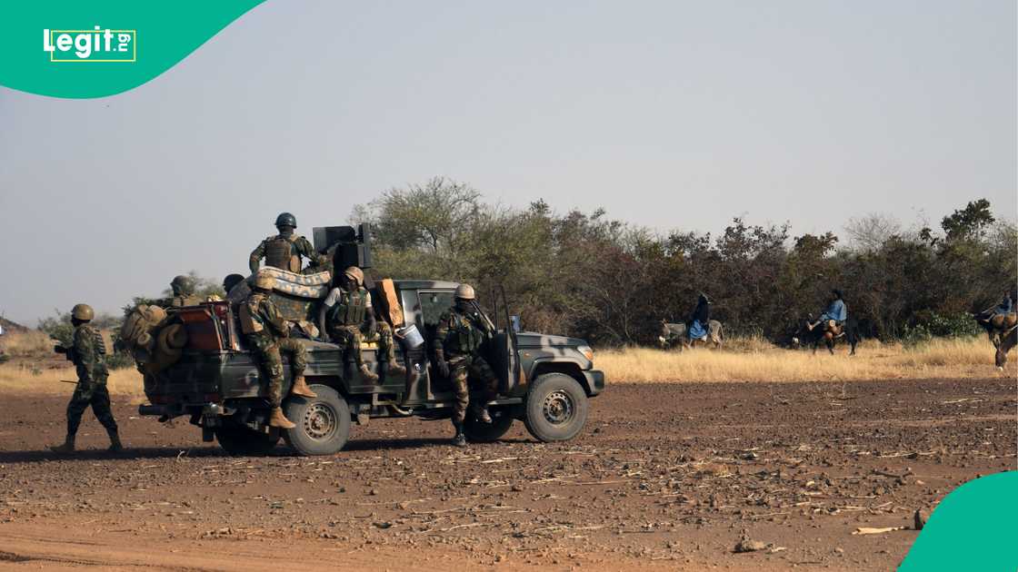 'Yan ta'adda sun kashe masu ibada a yankin Tillaberi da ke yammacin Nijar. 'Yan ta'adda sun kashe masu ibada a yankin Tillaberi da ke yammacin Nijar.