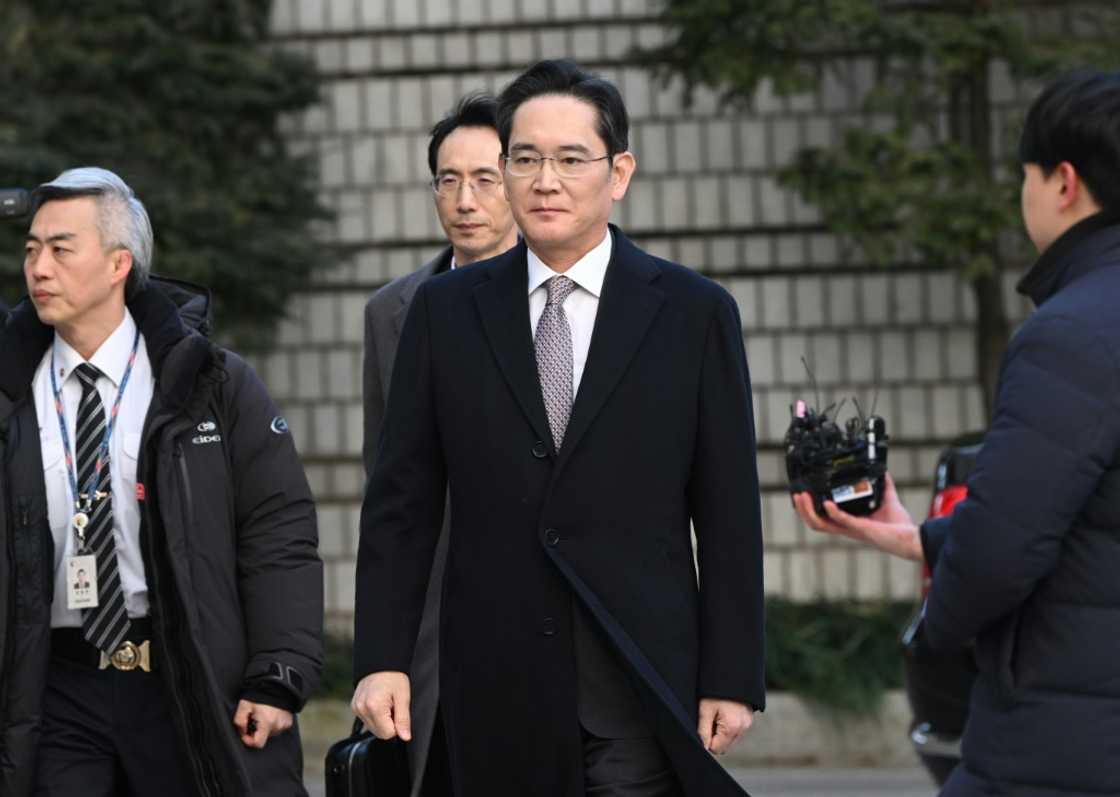 Samsung Electronics chairman Lee Jae-yong  arriving at a Seoul court to hear his appeal verdict