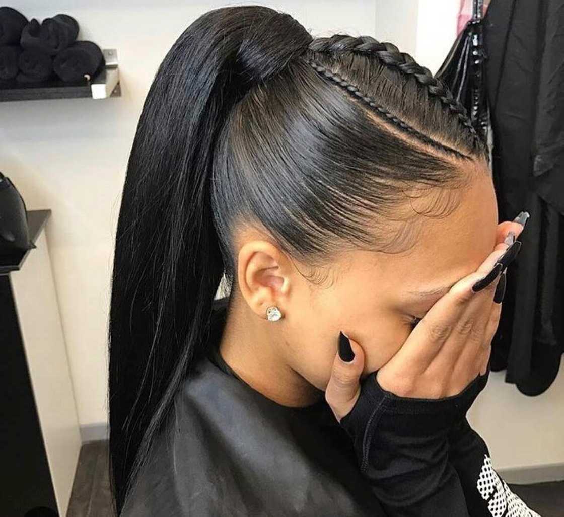 Ponytail hairstyle