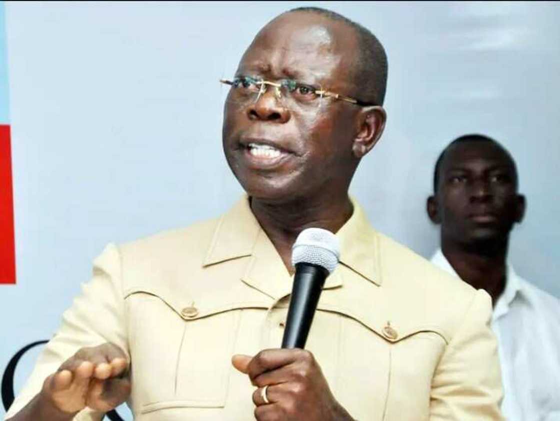 Adams Oshiomole ya bayyana yadda gwamnoni ke daukar nauyin ta'addanci a lokaci zabe