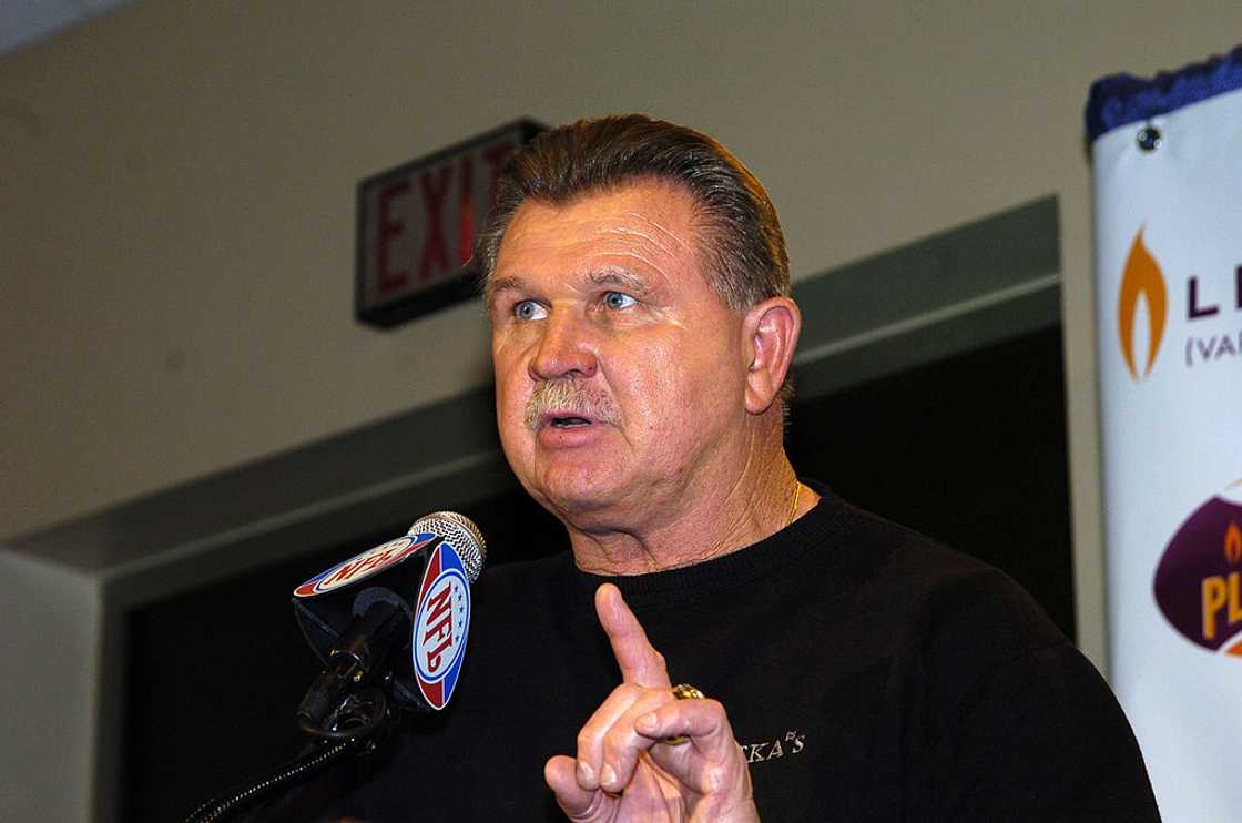 Mike Ditka at the Jacksonville Convention Center.