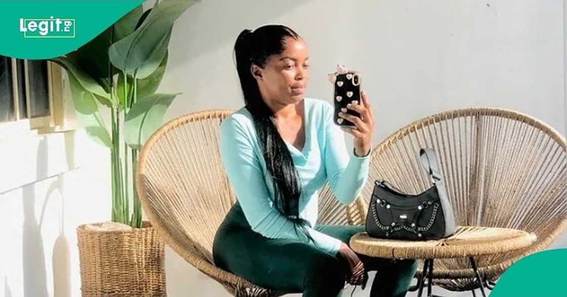 Grieving lady shares moment she completed her late sister's pregnancy transition video.