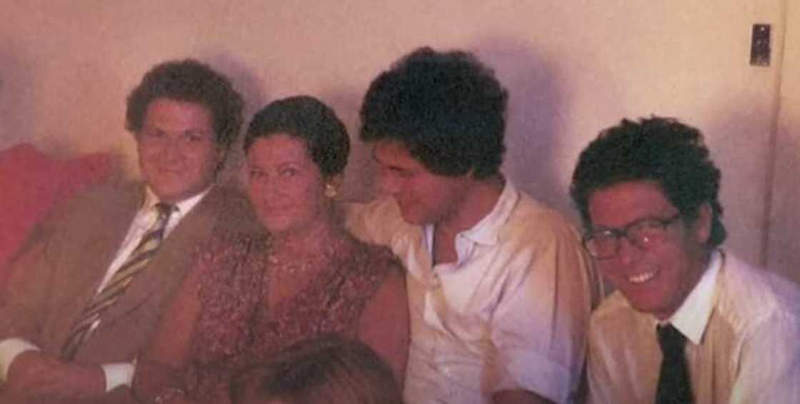 Claude-Nicolas Veil, Simone Veil, Pierre-François Veil et Jean Veil Claude-Nicolas Veil, Simone Veil, Pierre-François Veil et Jean Veil