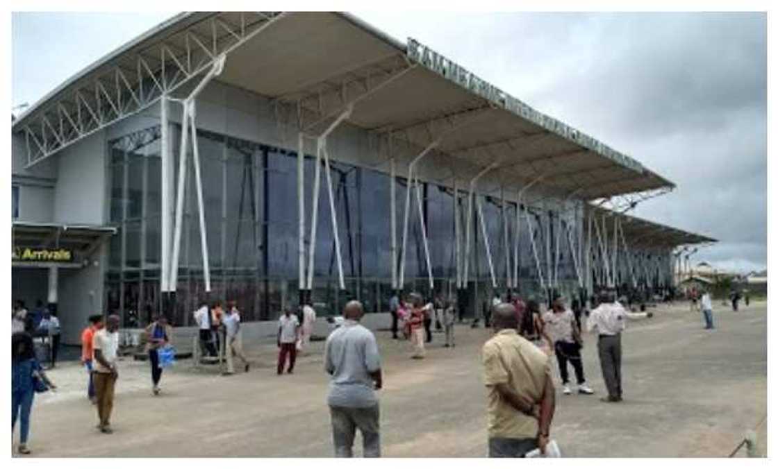 Yanzu-yanzu: Gobara ta tashi a filin jiragen sama na Owerri Yanzu-yanzu: Gobara ta tashi a filin jiragen sama na Owerri