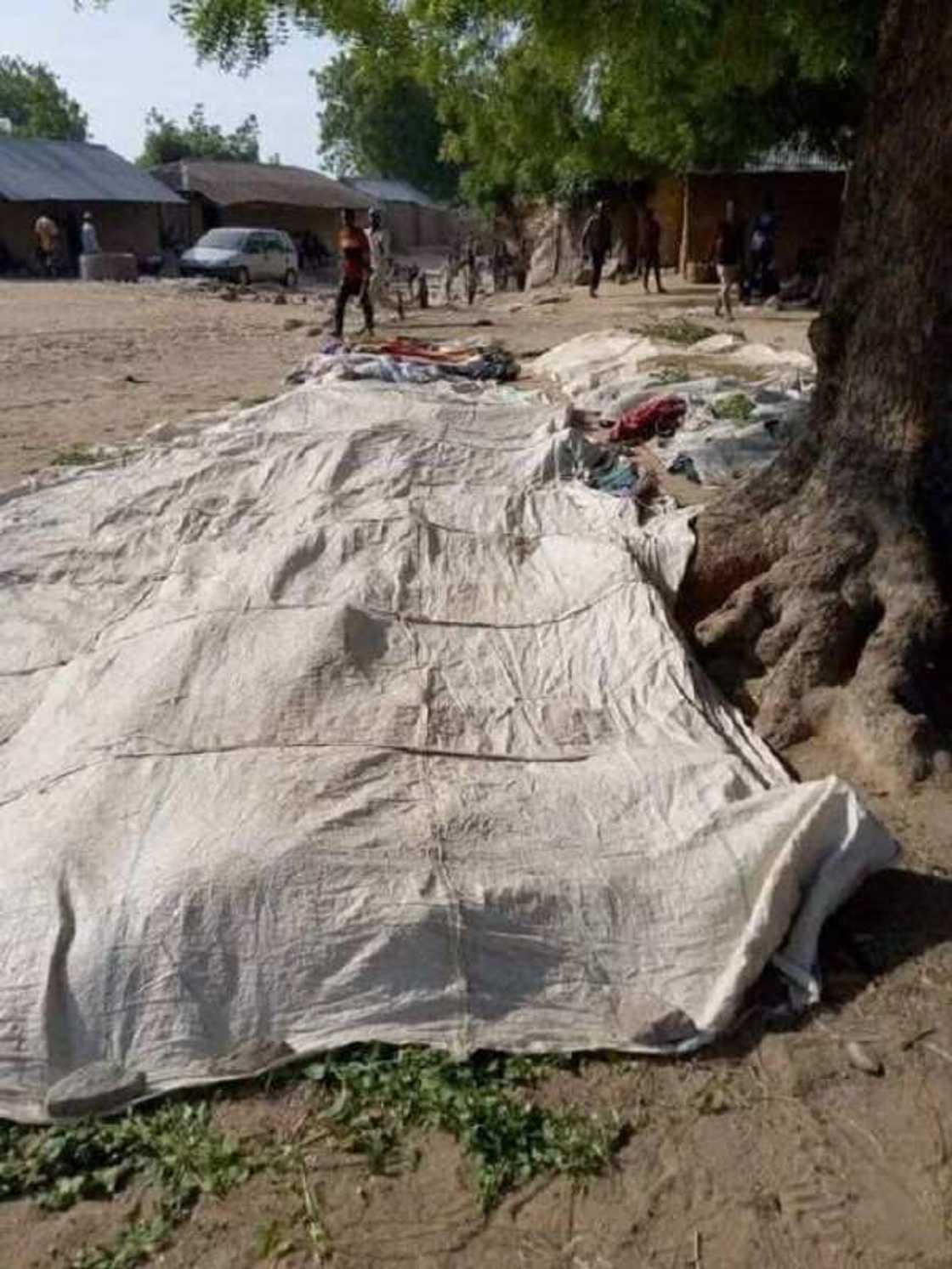 Rikicin kabilanci: Rayuka 48 sun salwanta a jihar Adamawa (Hotuna) Rikicin kabilanci: Rayuka 48 sun salwanta a jihar Adamawa (Hotuna)