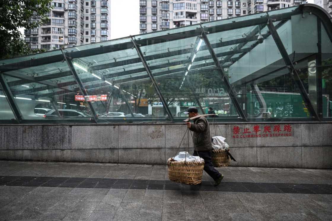 Trips to market often involve changing between lines and can be up to two hours long