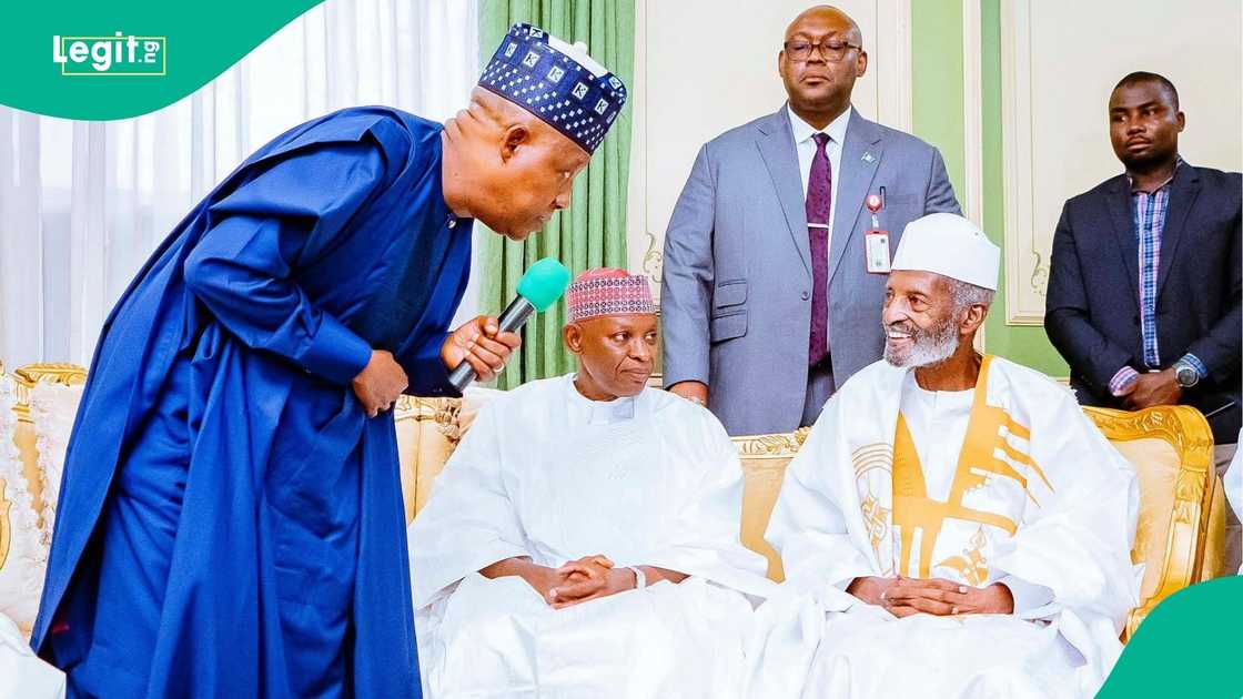Kashim Shettima yayin ta'aziyya ga iyalan Dantata