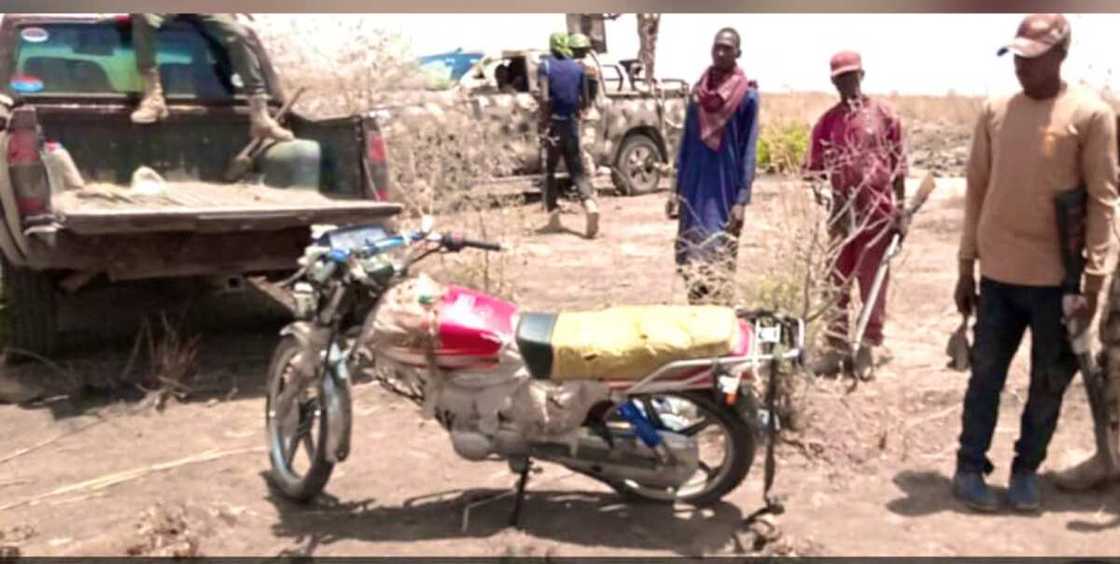 Insecurity: 2 Nigerian Soldiers, 7 Boko Haram Insurgents Killed in Northern Town Insecurity: 2 Nigerian Soldiers, 7 Boko Haram Insurgents Killed in Northern Town