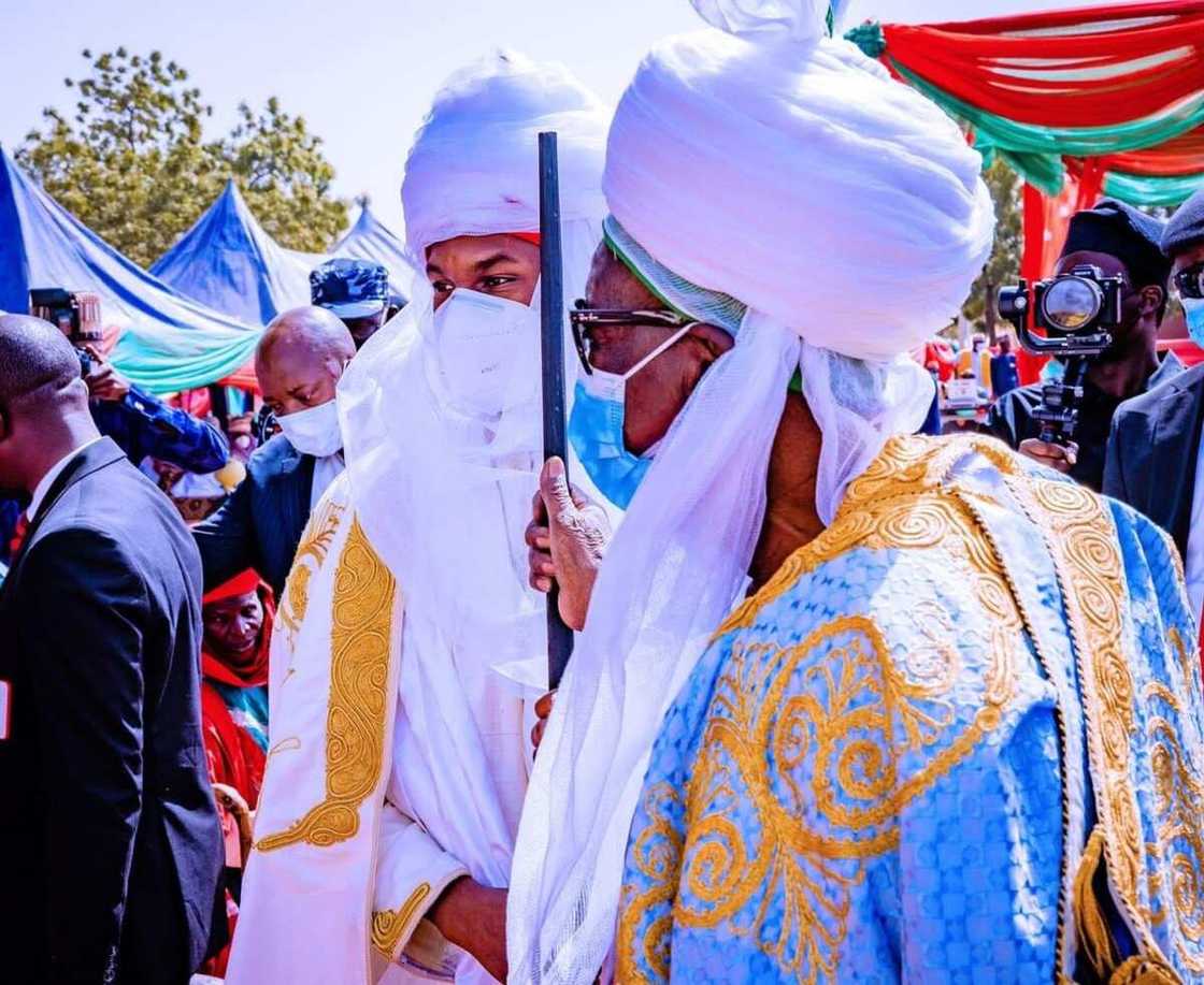 Hotunan yadda nadin sarautan Yusuf Buhari ya gudana a garin Daura Hotunan yadda nadin sarautan Yusuf Buhari ya gudana a garin Daura