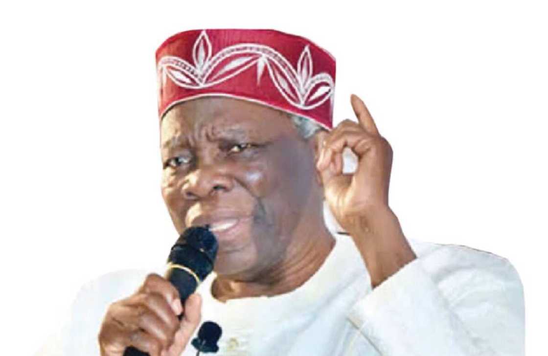 Farfesa Akintoye Farfesa Akintoye