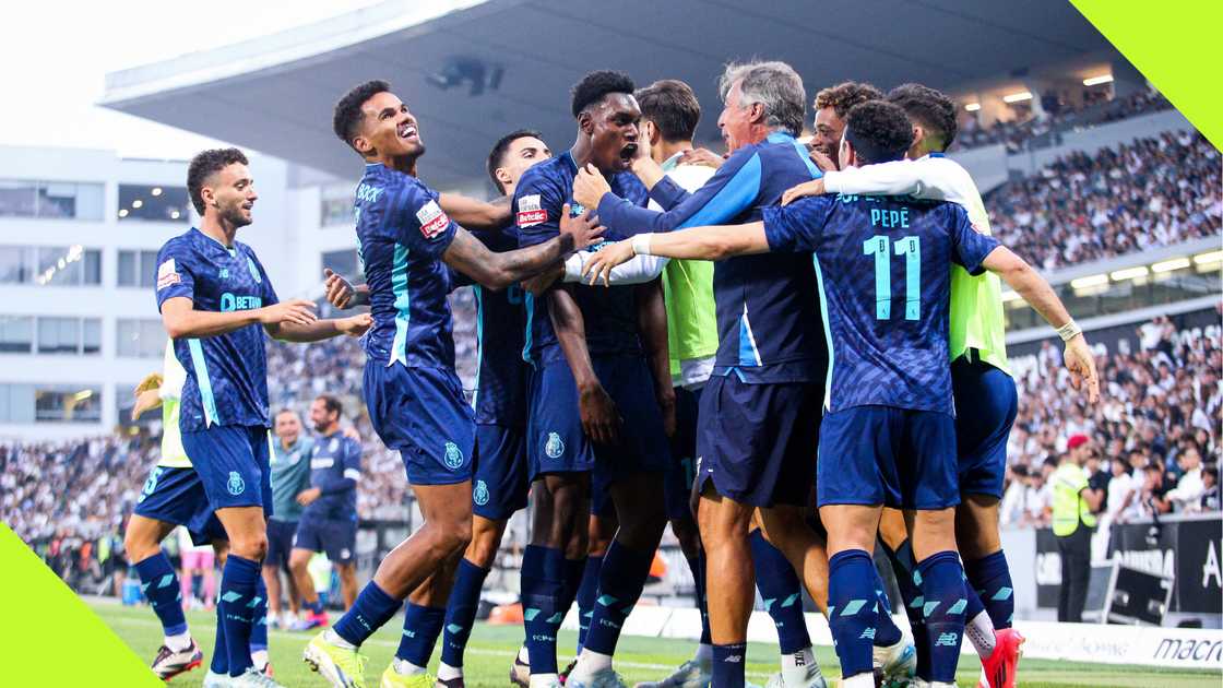 Samu Omorodion celebrates scoring for FC Porto