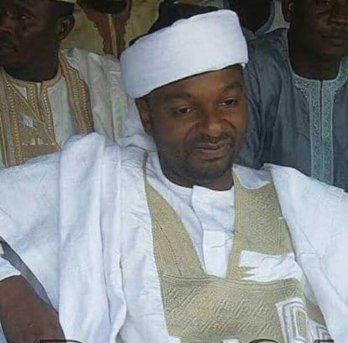 Da Ɗumi-Ɗumi: Sarkin Katsina Ya Tunɓuke Rawanin Wani Hakimi Bayan Gano Yana Taimakawa Yan Bindiga