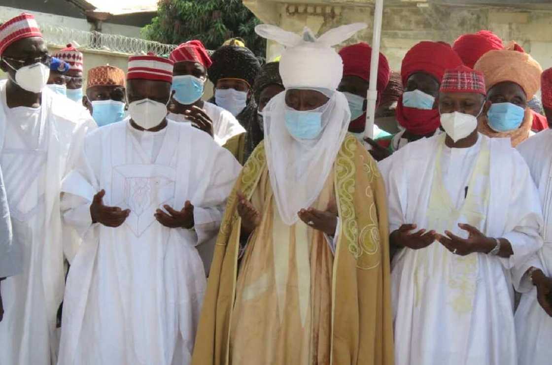 Sanusi II, Shekarau, Nasiru Ado sun yi wa Kwankwaso ta’aziyyar rasuwa a Kano Sanusi II, Shekarau, Nasiru Ado sun yi wa Kwankwaso ta’aziyyar rasuwa a Kano