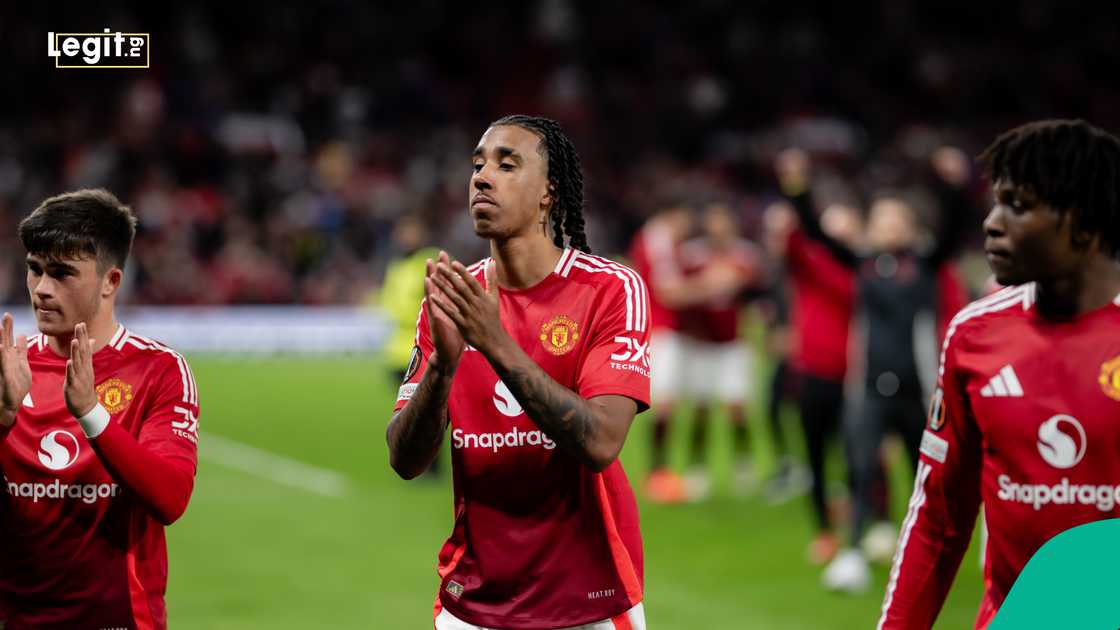 Leny Yoro, Manchester United. Leny Yoro, Manchester United.