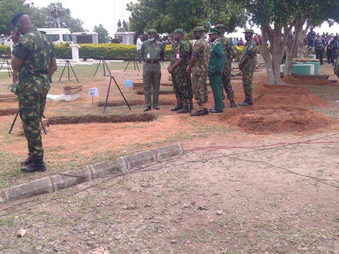 Wife of the late Chief of Army Staff, Mrs Fati Attahiru, arrives the National Mosque