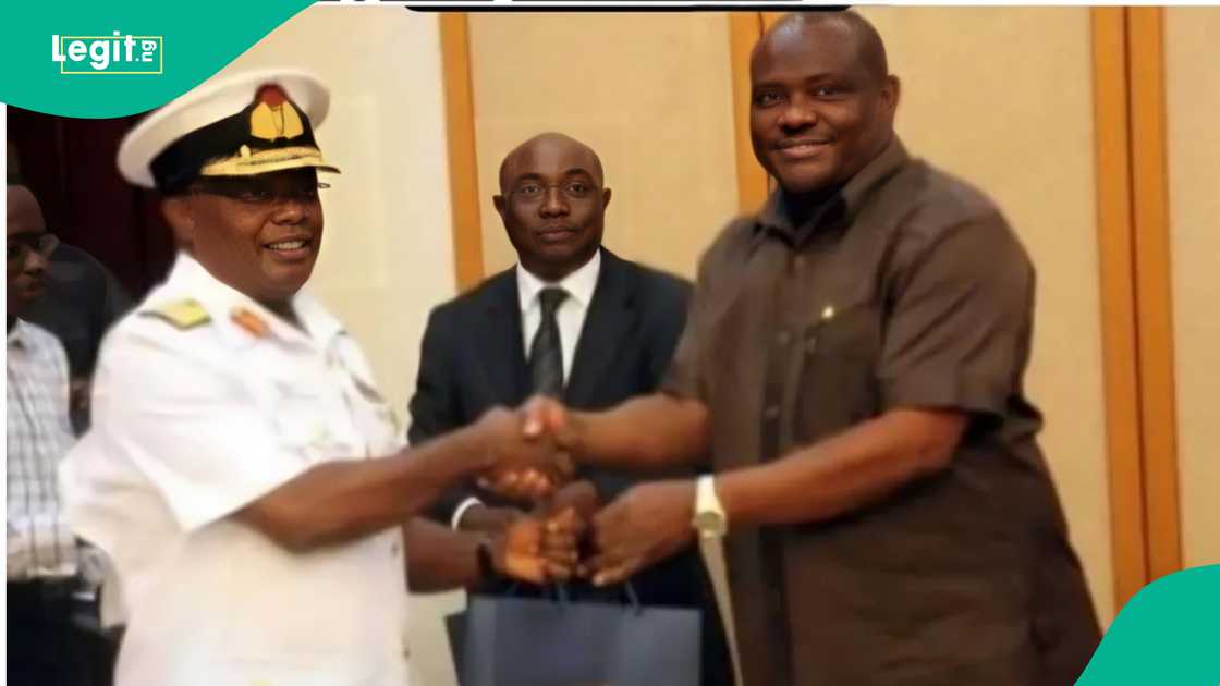 Nigerians share views over an old photo of Nyesom Wike and Vice Admiral Ibokette Ibas shaking hands shortly after President Bola Tinubu appointed the latter as Rivers state's new sole administrator.