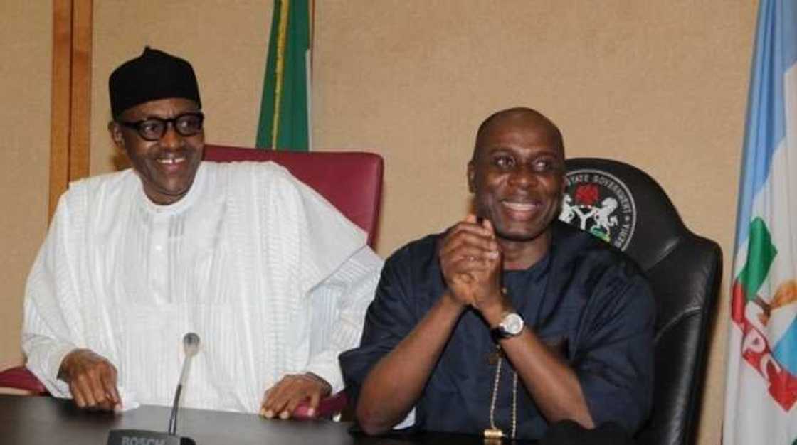 Nagode da baka musuluntar dani ba – Rotimi Amaechi ga Shugaba Buhari Nagode da baka musuluntar dani ba – Rotimi Amaechi ga Shugaba Buhari