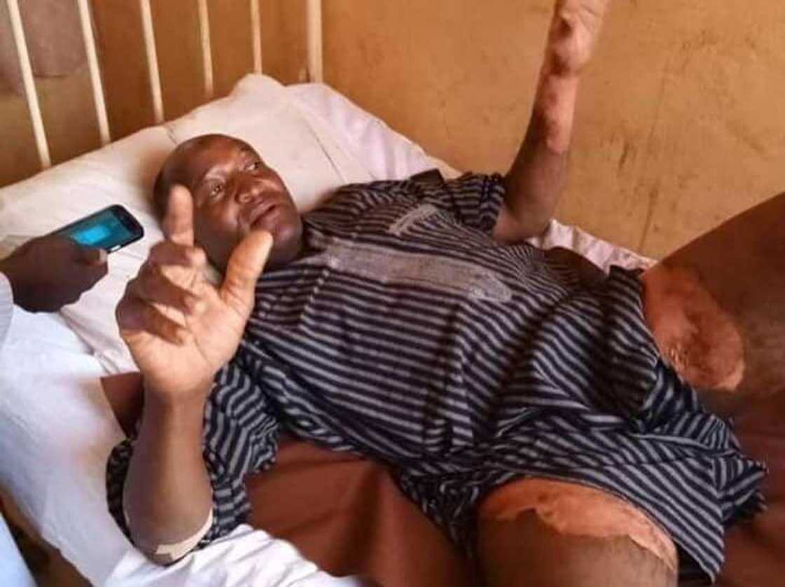 Wata uwargida a Kano ta antayawa mijinta ruwan zafi don zai kara aure (Hotuna) Wata uwargida a Kano ta antayawa mijinta ruwan zafi don zai kara aure (Hotuna)