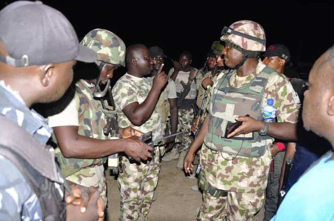 Nigerian army troops Nigerian army troops
