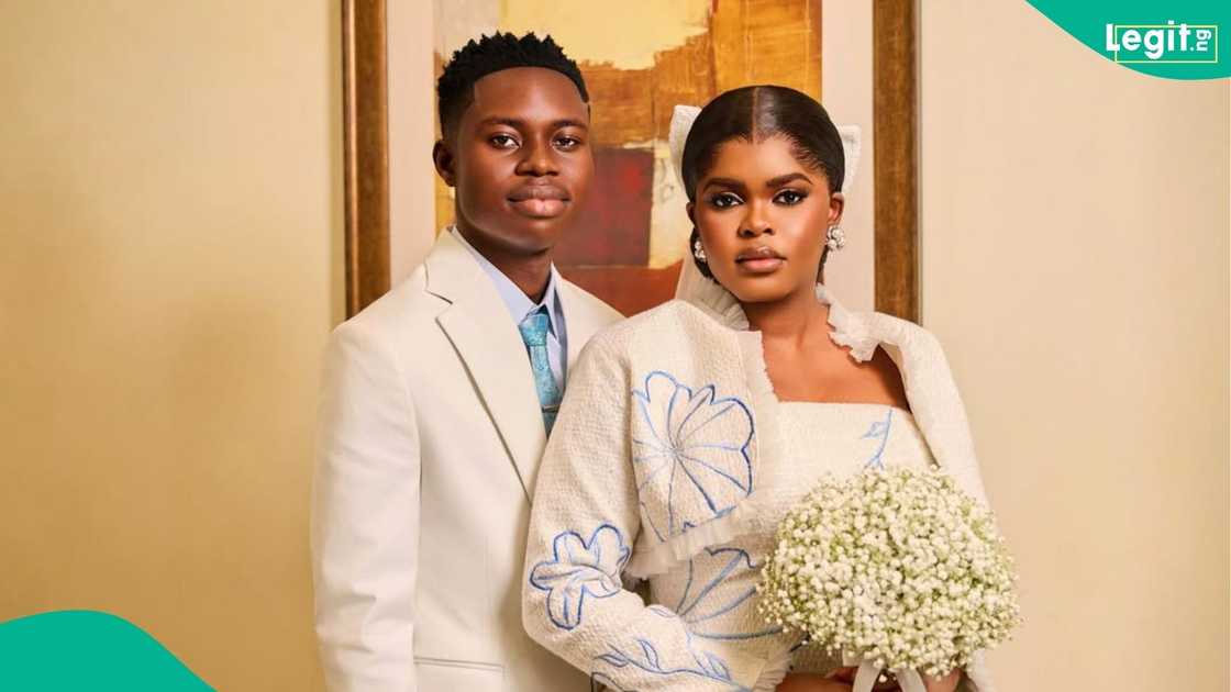 Peller recounts how some wedding guests lose their phones during his traditional wedding and reveals he pays to replace some of them