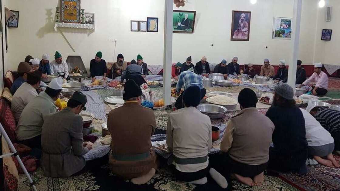 Labarin wani addini da ba a san shi ba mai suna 'Yarsan' Labarin wani addini da ba a san shi ba mai suna 'Yarsan'