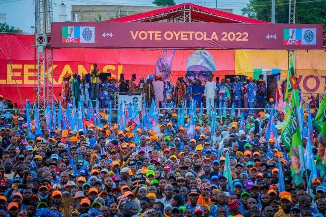 Yaƙin neman zaɓe. Yaƙin neman zaɓe.