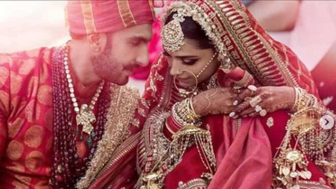 Wa Deepika ta yarjewa da aure? Mun leka Bollywood mun ganio muku Wa Deepika ta yarjewa da aure? Mun leka Bollywood mun ganio muku