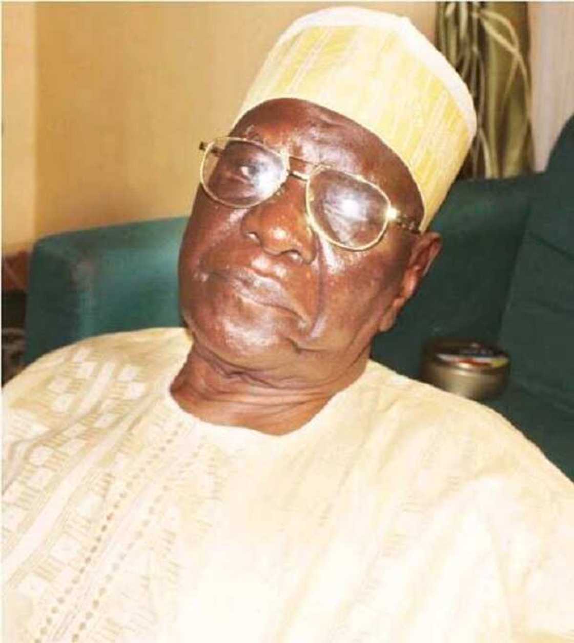 Farfesa Ibrahim Ayagi ya mutu a Kano Farfesa Ibrahim Ayagi ya mutu a Kano