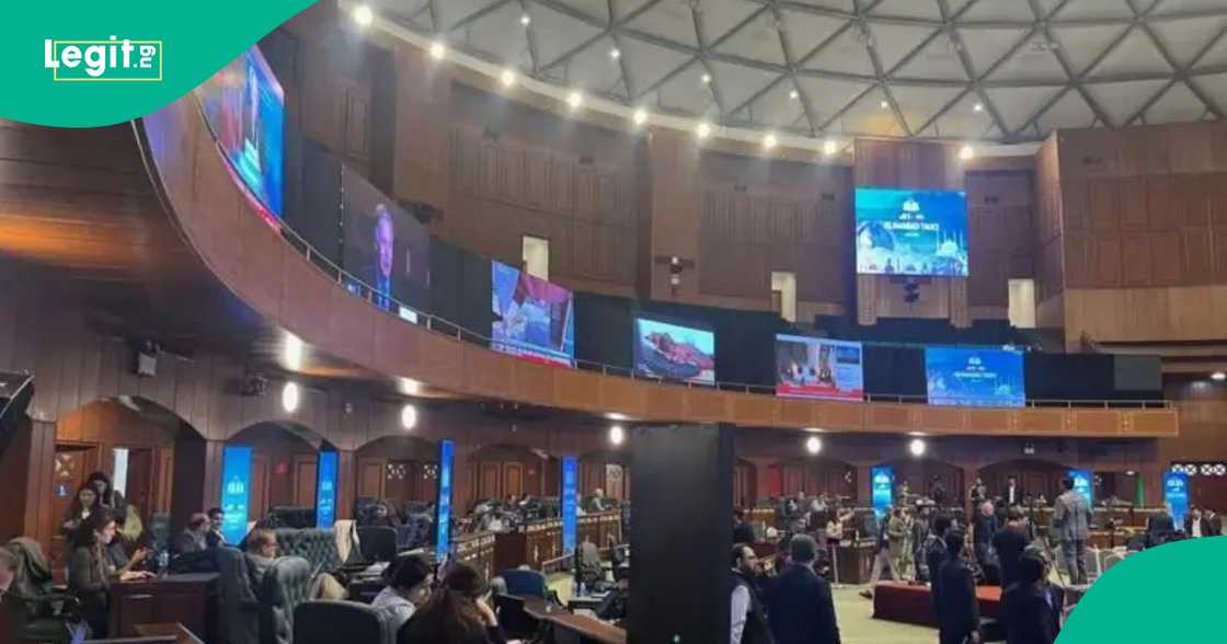 Dakin taro. Dakin taro.