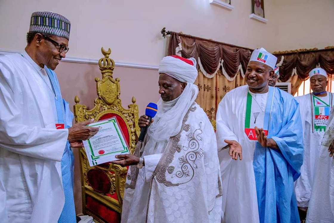 Shugaba Buhari a fadar Mai martaba Sarkin Gwandu, Muhammadu Bashar