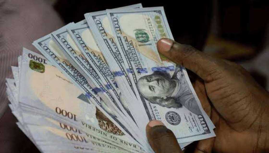 The Naira is Losing Value, Start Saving your Money in Dollars now! (Learn How) The Naira is Losing Value, Start Saving your Money in Dollars now! (Learn How)