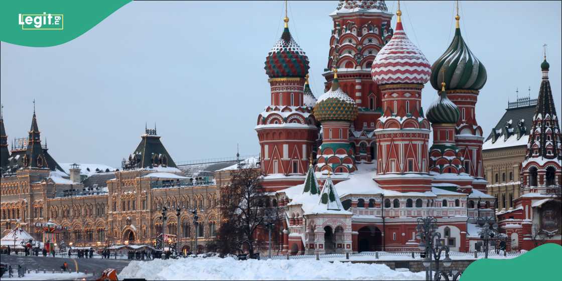 People with special expertise are advised to apply for the scheme. People with special expertise are advised to apply for the scheme.