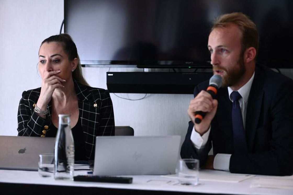Booba s'en prend à Magali Berdah et au monde des influenceurs Booba s'en prend à Magali Berdah et au monde des influenceurs