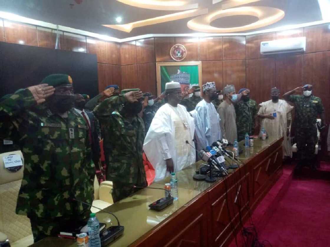 Hotuna: Hafsoshin tsaro sun dira jihar Zamfara, sun shiga ganawa da Matawalle