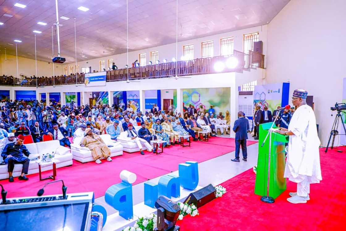 Gwamna Abdullahi Sule a jami'ar NSUK
