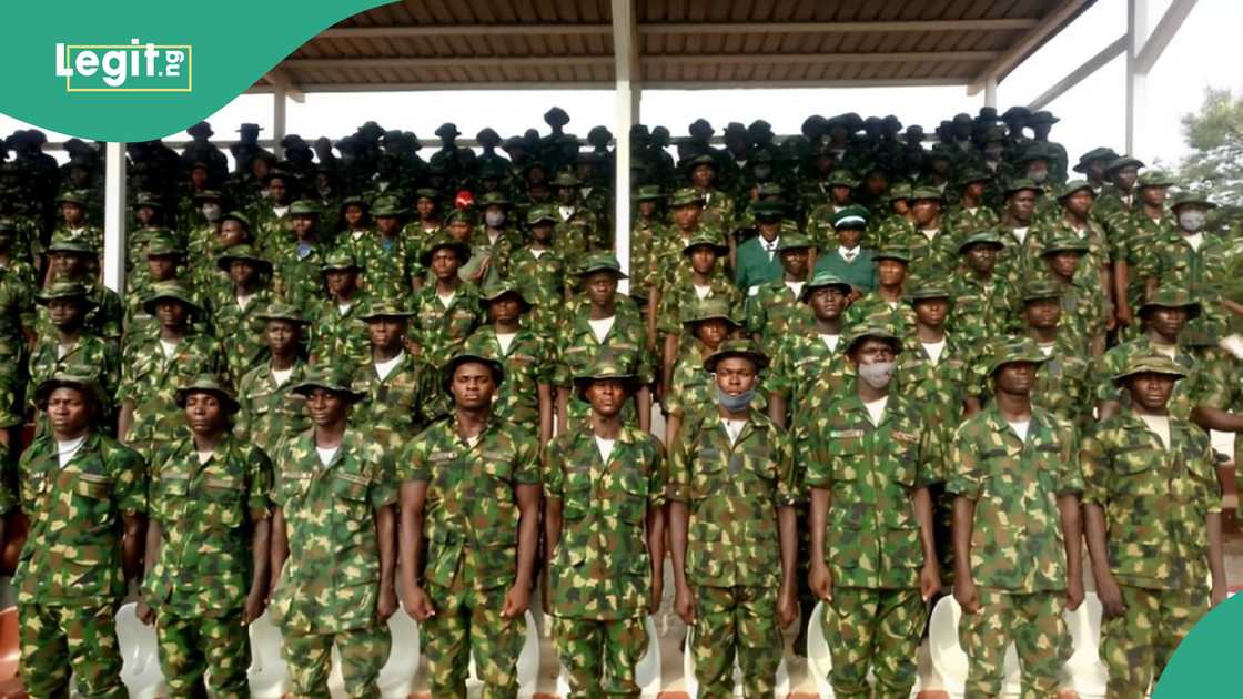 Nigerian Military: Over 600 soldiers retire from active service