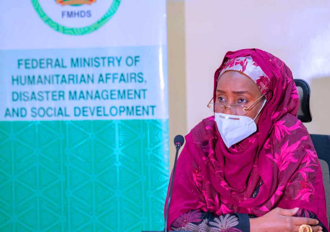 Sadiya Umar Farouk ta ce Gwamnati za ta yi wa matan karkara rabon N20000