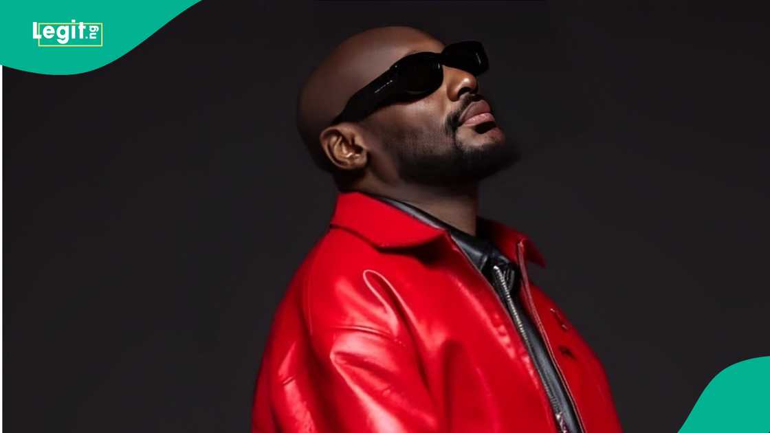 2Baba hangs out with daughter from Pero Osaiyemi, adorable video surfaces 2Baba hangs out with daughter from Pero Osaiyemi, adorable video surfaces
