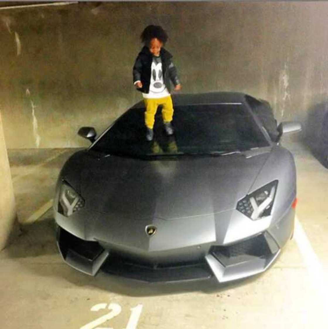 Lamborghini Aventador of Obafemi Martins