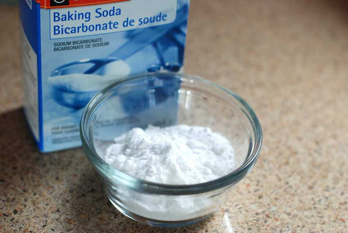 Can I use baking soda to clean a mousepad? Can I use baking soda to clean a mousepad?