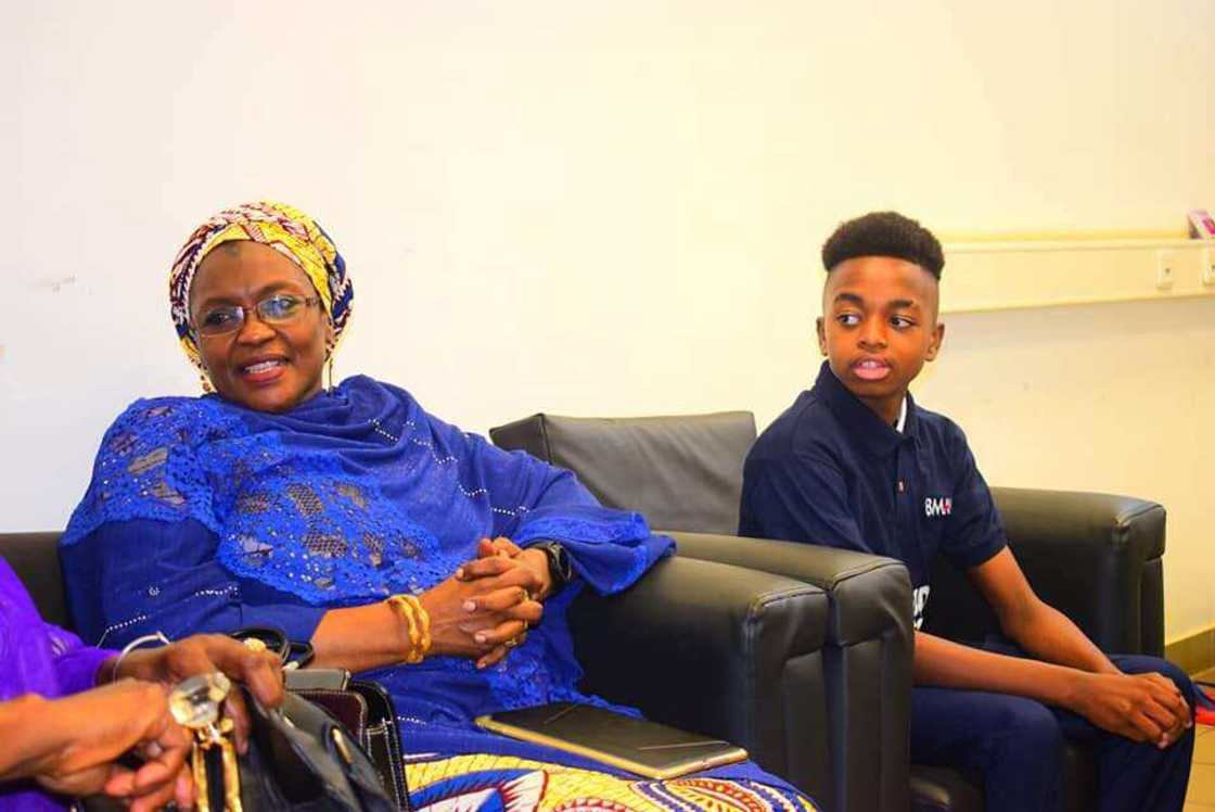 Bawan Turawan Ingila: Joshua Beckford, yaro dan baiwa ya isa jihar Kaduba (Hotuna) Bawan Turawan Ingila: Joshua Beckford, yaro dan baiwa ya isa jihar Kaduba (Hotuna)