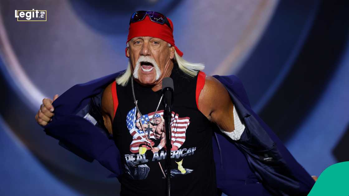 Hulk Hogan, WWE. Hulk Hogan, WWE.
