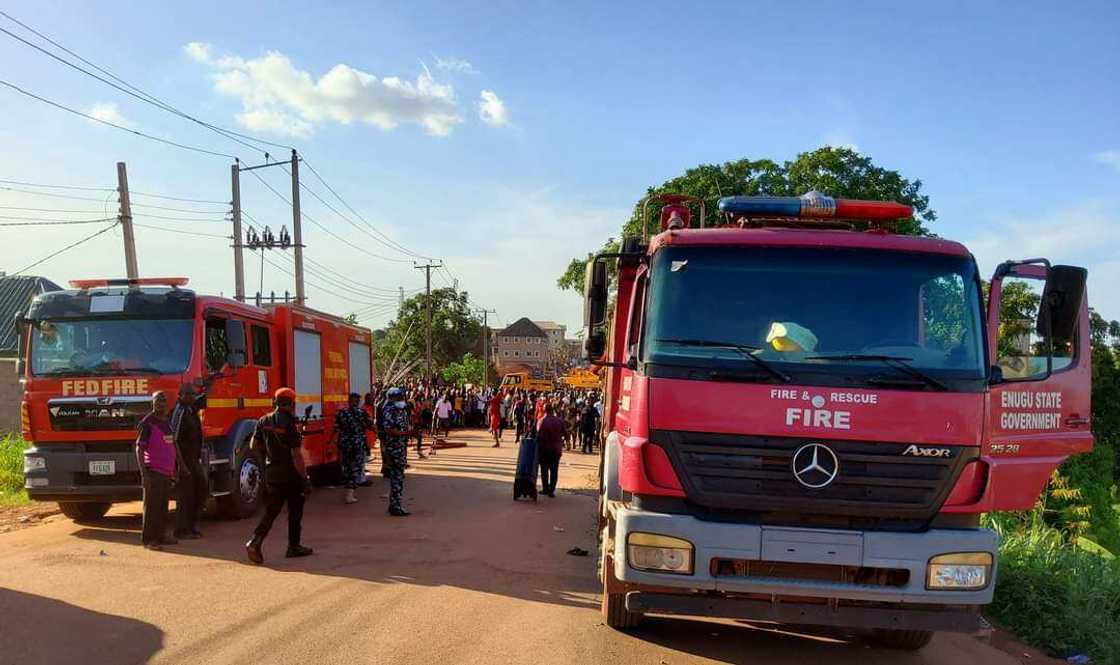 Governor Ugwuanyi leads rescue operation at accident scene