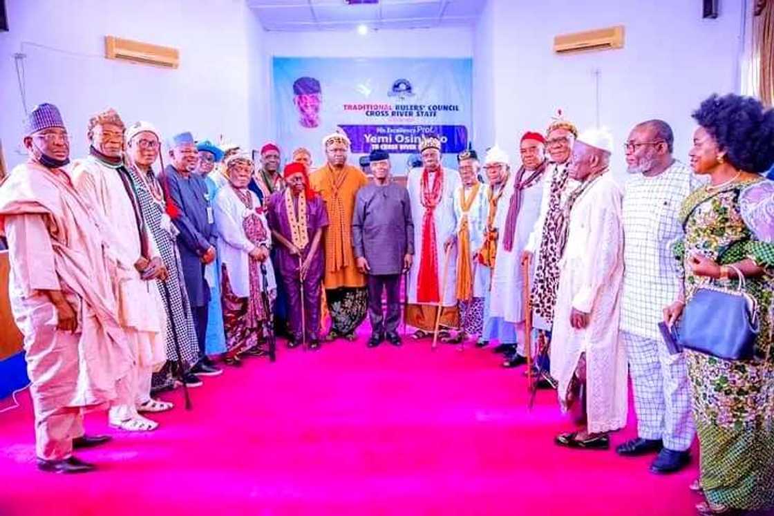 Shugaban kasa a 2023: Osinbajo na kamun kafa da sarakuna Shugaban kasa a 2023: Osinbajo na kamun kafa da sarakuna