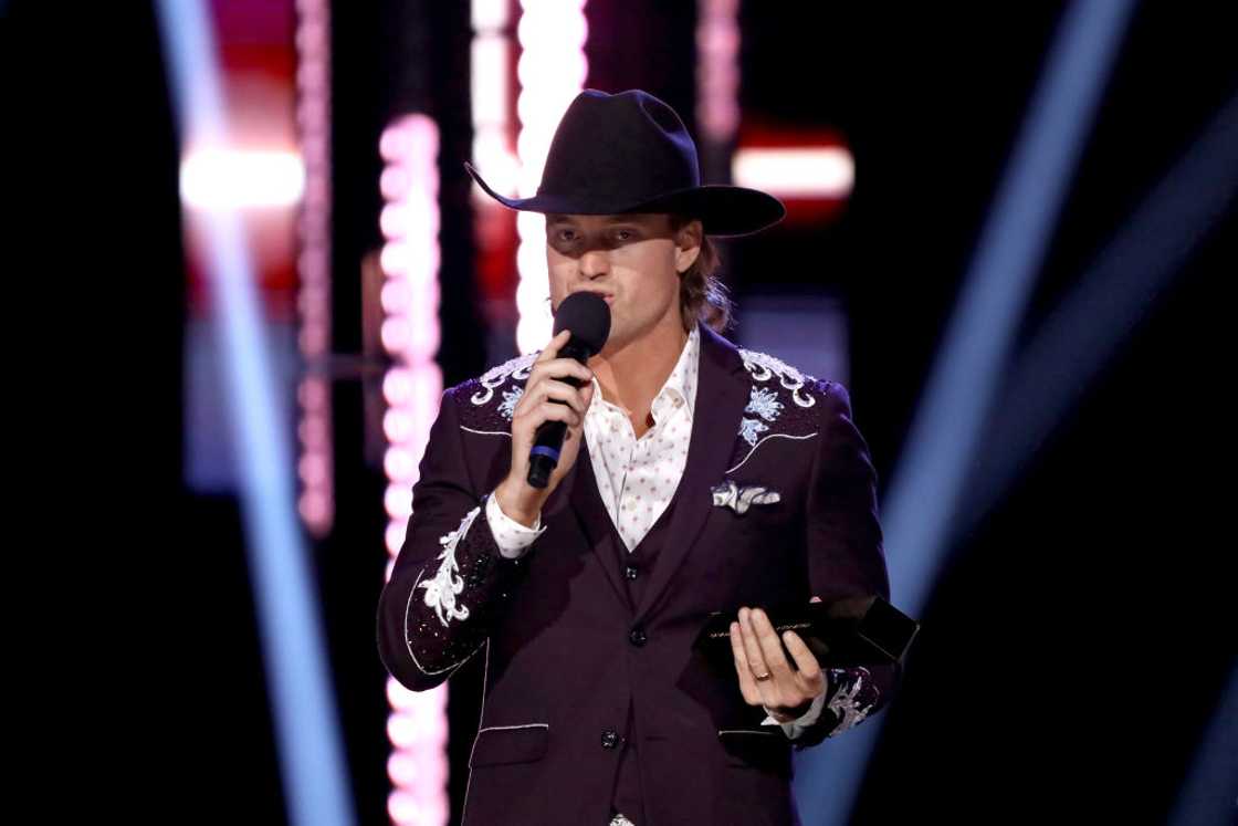 Jade Eagleson accepts the award for Entertainer of the Year onstage during the 2023 Canadian Country Music Awards Jade Eagleson accepts the award for Entertainer of the Year onstage during the 2023 Canadian Country Music Awards