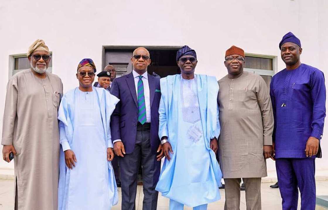 Herdsmen crisis: Akeredolu, other governors meet Miyetti Allah Herdsmen crisis: Akeredolu, other governors meet Miyetti Allah