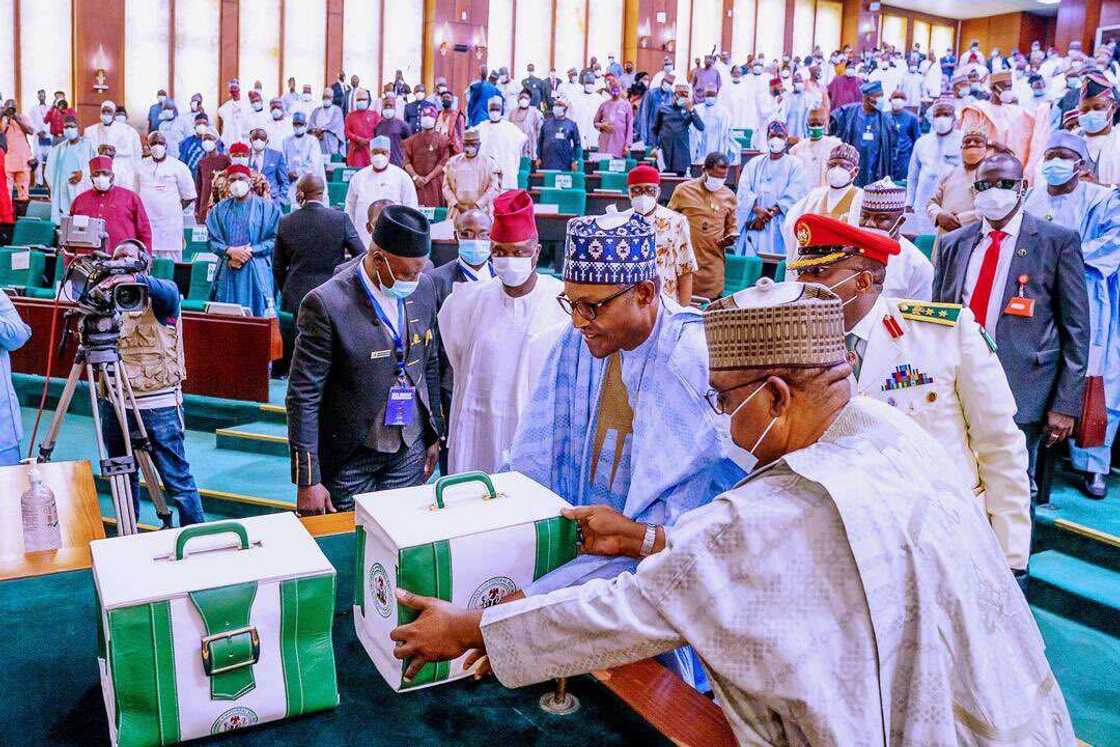 Corruption Exposed: 316 Duplicated Projects Worth N39.5bn Detected in 2021 Budget Corruption Exposed: 316 Duplicated Projects Worth N39.5bn Detected in 2021 Budget