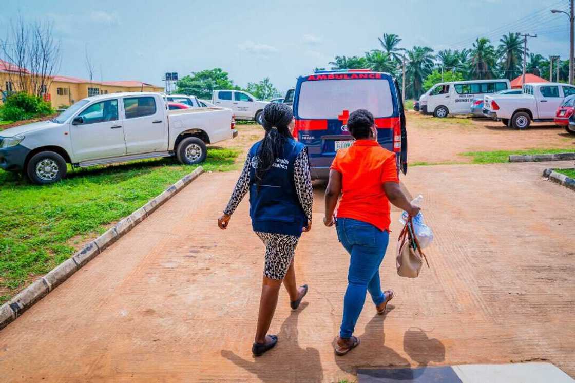 Yanzu-yanzu: An sallami mutum na farko daya kamu da COVID-19 a Ekiti (Hotuna) Yanzu-yanzu: An sallami mutum na farko daya kamu da COVID-19 a Ekiti (Hotuna)