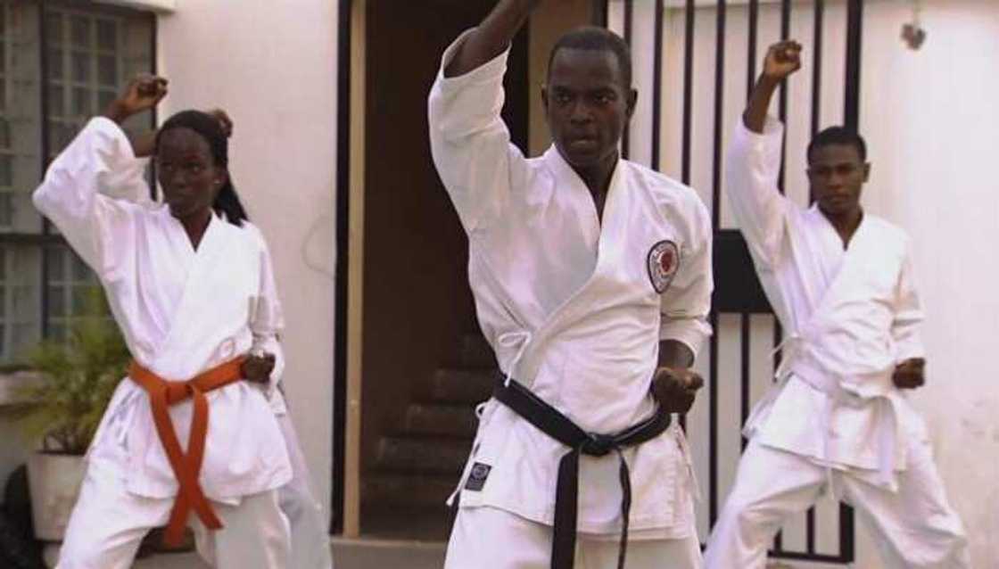 Gwamnati za ta sanya darasin fada a darussan makarantun Najeriya Gwamnati za ta sanya darasin fada a darussan makarantun Najeriya