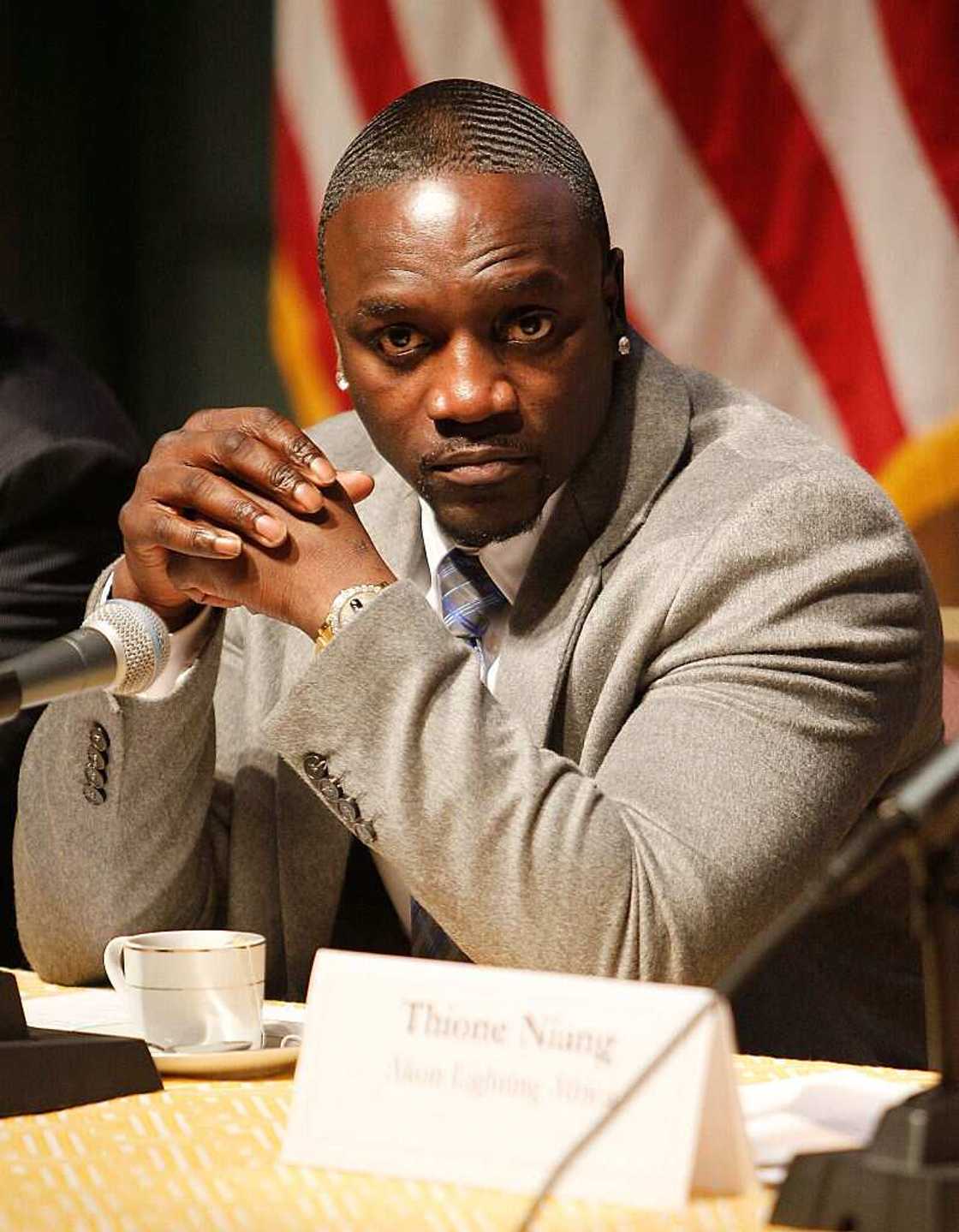 Le chanteur Akon et aussi homme d'affaires au Sénégal Le chanteur Akon et aussi homme d'affaires au Sénégal